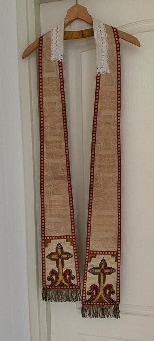 Objets religieux et spirituels - Soie, Franges, tissu -