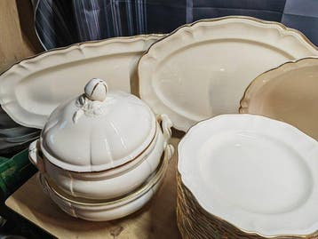 Sarreguemines - Service de table pour 12 (43) - Porcelaine