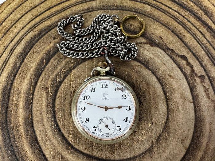 Junghans - Astra - Ancre 3 Rubis - with chain - Sans prix de, Handtassen en Accessoires, Horloges | Heren