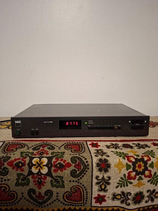 NAD - 4225 Tuner, TV, Hi-fi & Vidéo, Radios