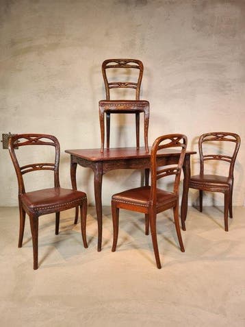 Gebroeders Horrix - Eettafel (5) - Notenhout - A rare set