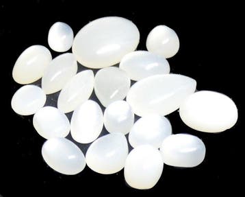 Lot de PIERRES DE LUNE 100% NATURELLES Cabochon- 20.01 g -