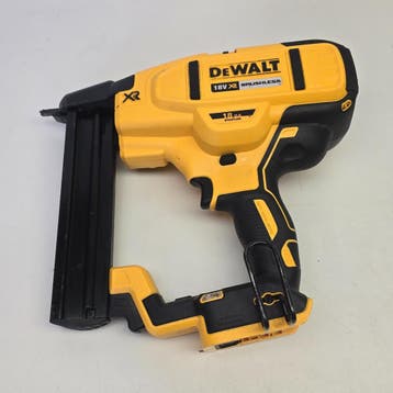 DeWALT DCN681 Accu Niettacker 12-38mm 18V XR Body, Ophalen of Verzenden, Nieuw