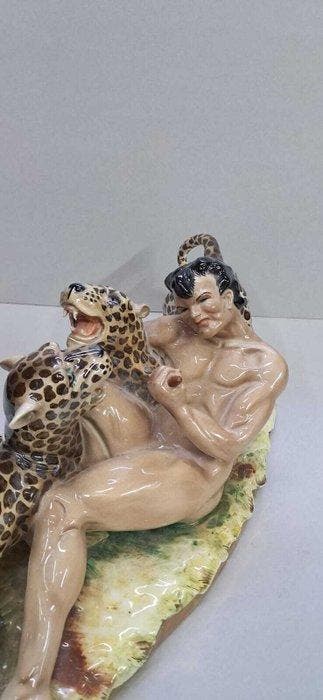 Sculpture, Tarzan che lotta con il leopardo - 22 cm -