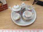 Various Manufacturers - Jouet - Collection Of Dolls House