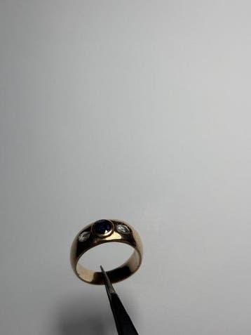 Bague - 9 carats Or jaune Saphir - Diamant
