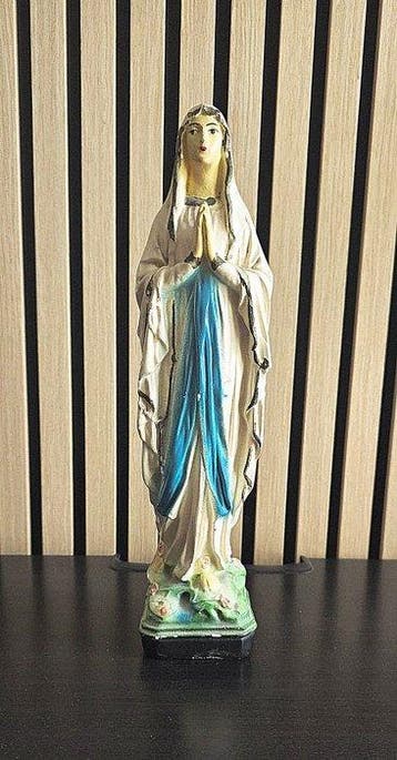 Sculpture, Statue Notre-Dame de Lourdes en Plâtre Polychrome, Antiquités & Art