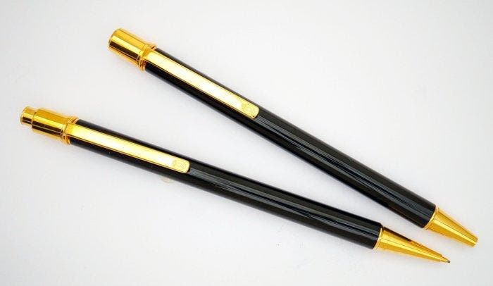 Cartier - Stylos Must de Cartier - Balpen, Collections, Stylos