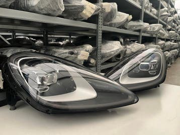 PORSCHE CAYENNE 3 FULL LED KOPLAMP R L 9Y0941033AH, Verzenden, Gebruikt, Porsche