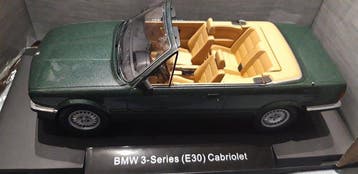 MCG 1:18 - Voiture miniature - BMW 325i E30 Cabriolet (1985), Nieuw
