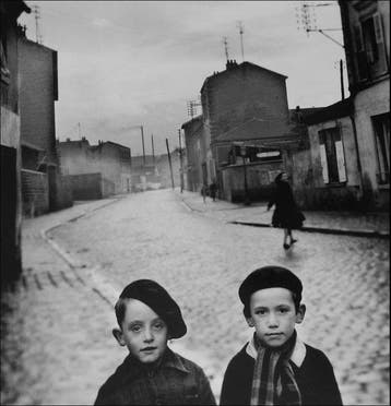 Louis Stettner - Aubervilliers, France, 1947