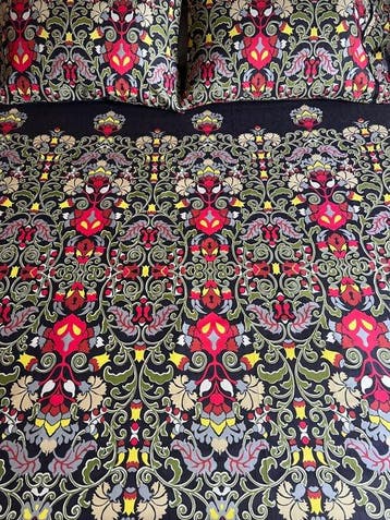 ** Sprei met twee kussenslopen, met paisley-patroon voor, Antiek en Kunst