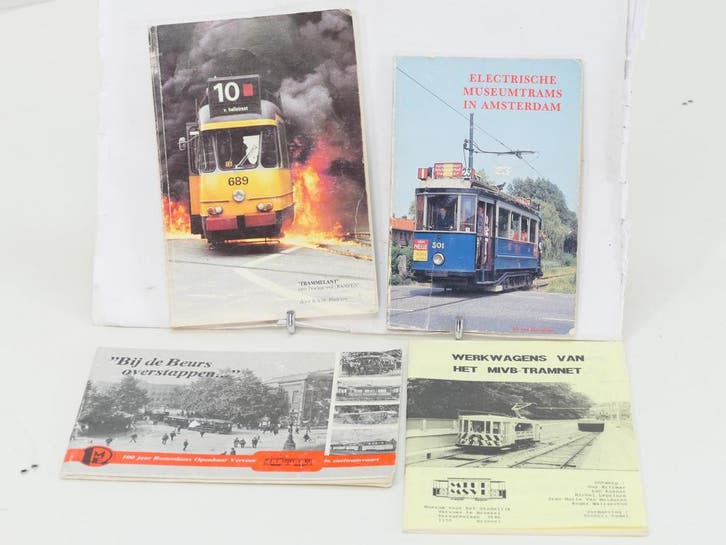Set van 4 historische tramboekjes Amsterdam & Benelux #8881, Boeken, Vervoer en Transport, Nieuw, Ophalen of Verzenden