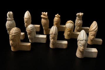 11 handgesneden Afrikaanse tribale stenen beeldhouwwerken /, Antiek en Kunst