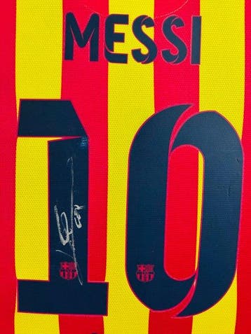 Lionel Messi - Maillot extérieur signé à la main du FC, Collections