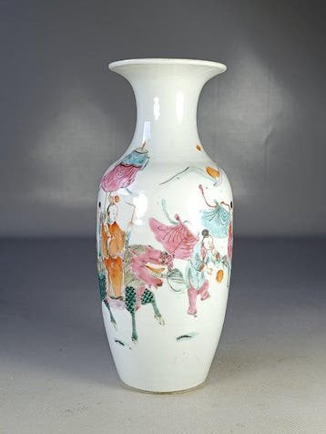 Vaas - Porselein - China - Einde van de 19e eeuw – Begin van, Antiek en Kunst