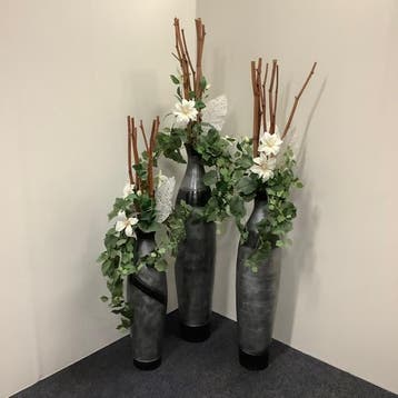 Complete sets van 3 vazen met kunstplant in een stenen vaas, Huis en Inrichting