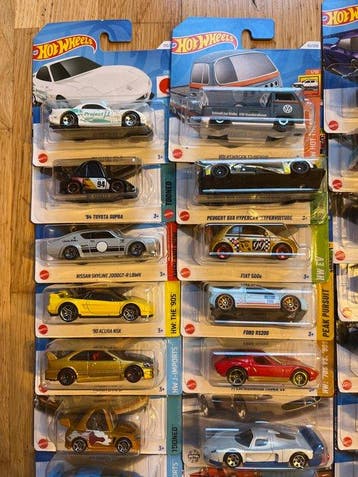 Hot Wheels 1:64 - Model sportwagen (71)
