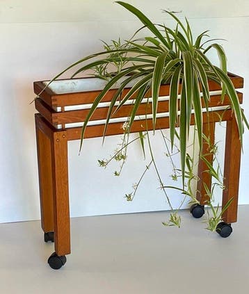 Jardinière - Hout - Plantenbak op poten met wielen, gemaakt