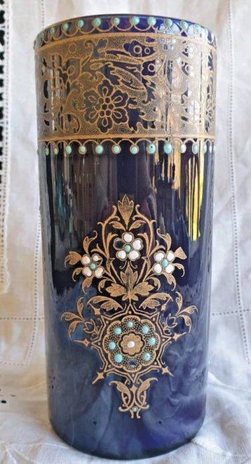 Boch Frères - Vaas - Glas