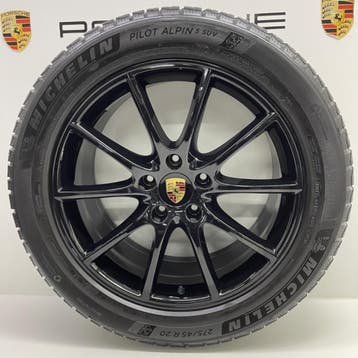 Porsche Cayenne E3 20inch Design zwart met winterbanden 8mm, Auto-onderdelen, Ophalen, Gebruikt, Banden en Velgen, Winterbanden