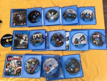 Sony, Nintendo - Playstation 4 (PS4) - Lotto console, Games en Spelcomputers, Nieuw