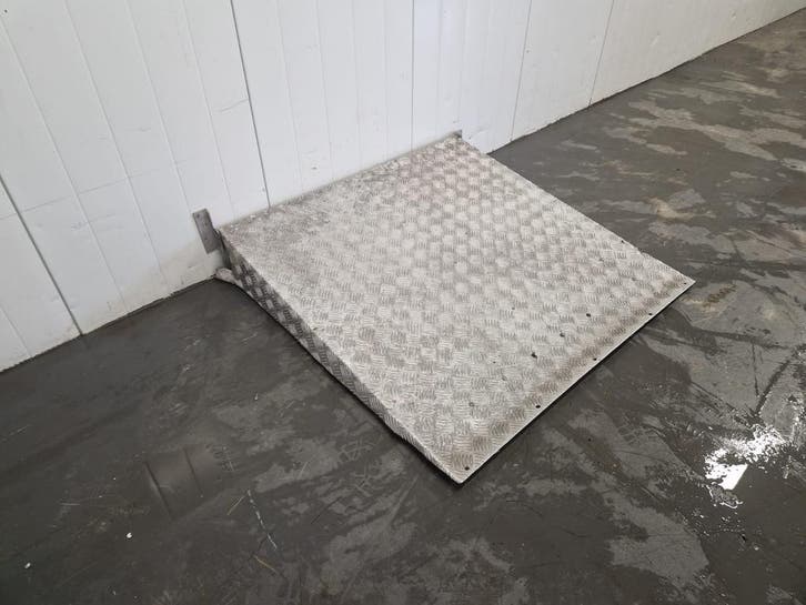 Oprijplaat voor koel- en vriescel 101 x 100 x 16 cm, Articles professionnels, Horeca | Équipement de cuisine