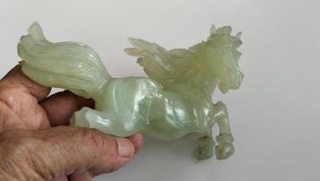 Pégase, cheval ailé - Hauteur : 10.4 cm - Largeur : 16 cm-