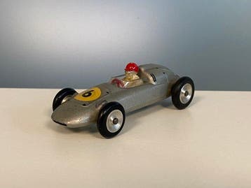 Solido 1:43 - Voiture de course miniature - Porsche F2 #6 -
