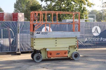 Veiling: Schaarhoogwerker JLG 2630ES Elektrisch 230kg 9.7m, Ophalen