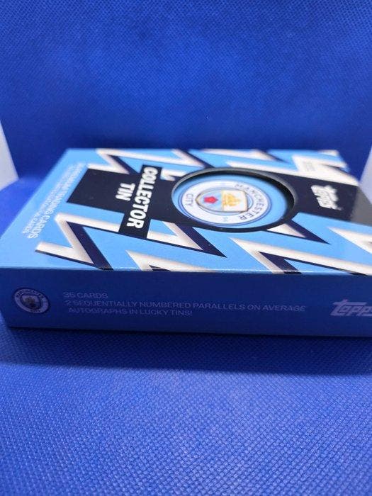 2025/26 Topps Manchester City Collector Tin - 1 Sealed box -, Collections, Autocollants