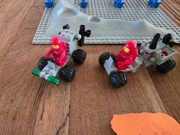 Lego Set - 6930 - Space - Space Supply Station