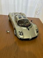 Pocher 1:8 - Modelauto - Pagani Utopia, Hobby en Vrije tijd, Nieuw