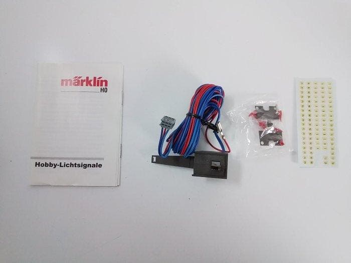 Märklin H0 - 74371 - Signalen (4) - 4x Lichtafsluitsein, Hobby & Loisirs créatifs, Trains miniatures | HO