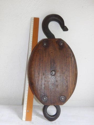 Objets maritimes - bois et fer