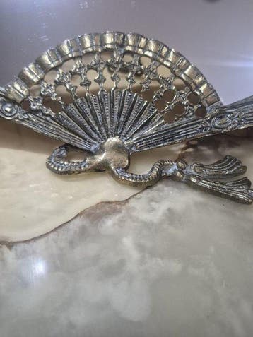 Espejo de sobremesa en forma de abanico en bronce – España,, Antiek en Kunst