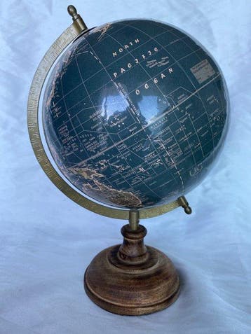Globe - 2020+, Antiek en Kunst