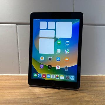 Apple iPad (5th Generation) 128GB Wifi - Mobiele telefoon