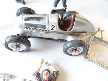 Schuco - Schuco Mercedes-Benz racewagen Studio 1050 VS-zone