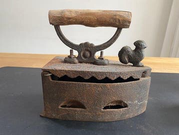 Haanornamenten - Strijkijzer (3) - IJzer, Messing, Hout -