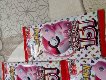 Pokémon - 8 Booster pack - Bustine Pokémon 151 Mew - Scarlet