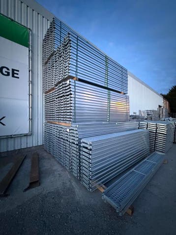 Échafaudage Façadier Complet 100m², Bricolage & Construction, Verzenden, Neuf, Échafaudage de façade, 5 mètres de hauteur ou plus