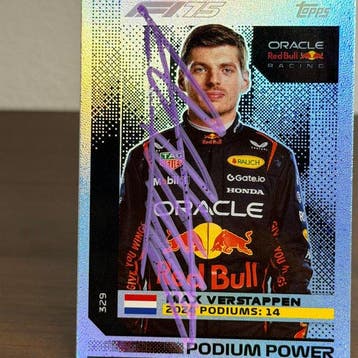 Red Bull Racing - Topps 280 podium power Signed - Max