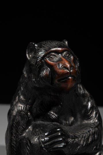 Brons - Signed Hk  - Een bronzen sculptuur van een, Antiek en Kunst