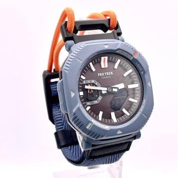 Casio - PRO TREK/Tough Solar/Bluetooth/Outdoor / Hiking -, Nieuw
