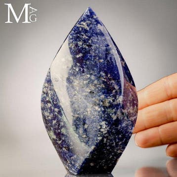 Levendig koninklijk blauw sodalietvlam Gehouwen, Nieuw