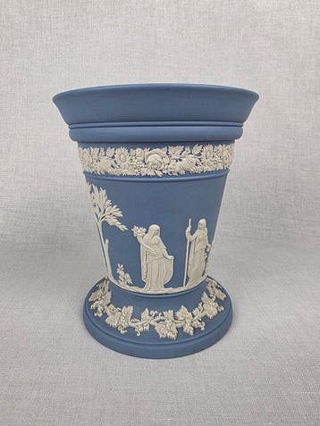 Wedgwood - Vaas - Jasperware - Grande Flower Brick Neocl, Antiek en Kunst
