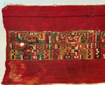 Precolumbiaans Wari (Huari) cultuurtextiel met gestileerde