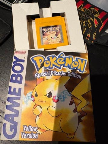 Nintendo - Gameboy Classic - Pokémon Special Pikachu Edition, Games en Spelcomputers, Nieuw