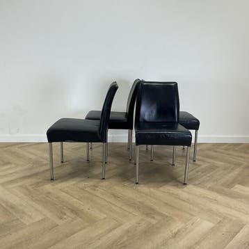 Complete set van 4 eetkamestoelen,  donker blauw - rvs poot, Huis en Inrichting, Gebruikt